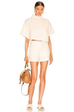 L'Academie Aurela Shorts In White 3 L'Academie Aurela Shorts In White -L'Academie Sales 2024 LCDE WF99 V4