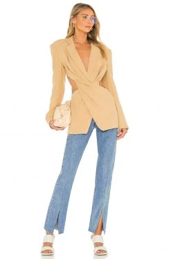 L'Academie Emmy Blazer In Tan 7 L'Academie Emmy Blazer In Tan -L'Academie Sales 2024 LCDE WO144 V4