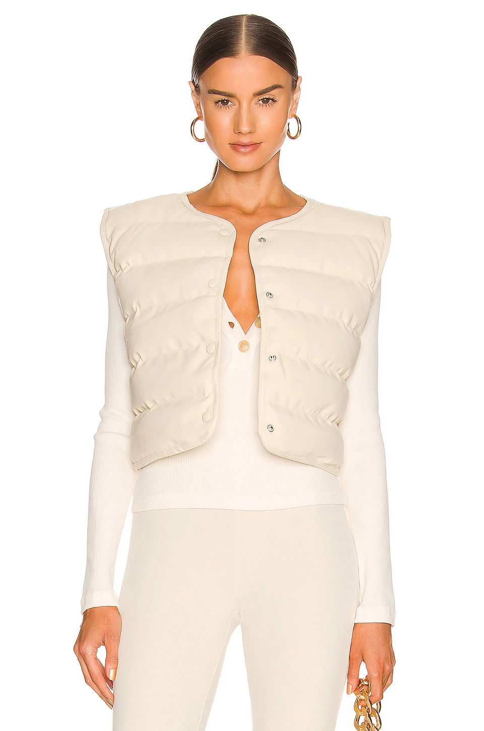 L'Academie The Dre Vest In Latte 1 L'Academie The Dre Vest In Latte