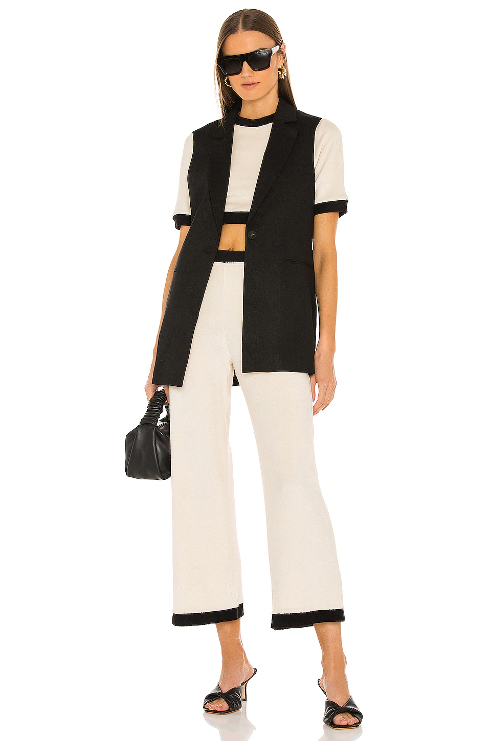 Gina Crop Top in Beige & Black L'Academie Gina Crop Top In Beige & Black -L'Academie Sales 2024 LCDE WS761 V4