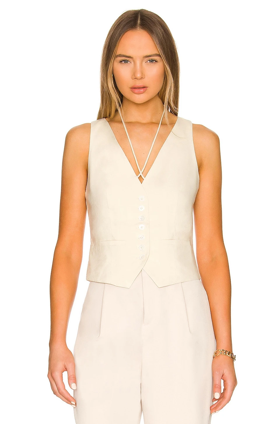Logan Vest in Beige L'Academie Logan Vest In Beige -L'Academie Sales 2024 LCDE WS833 V1
